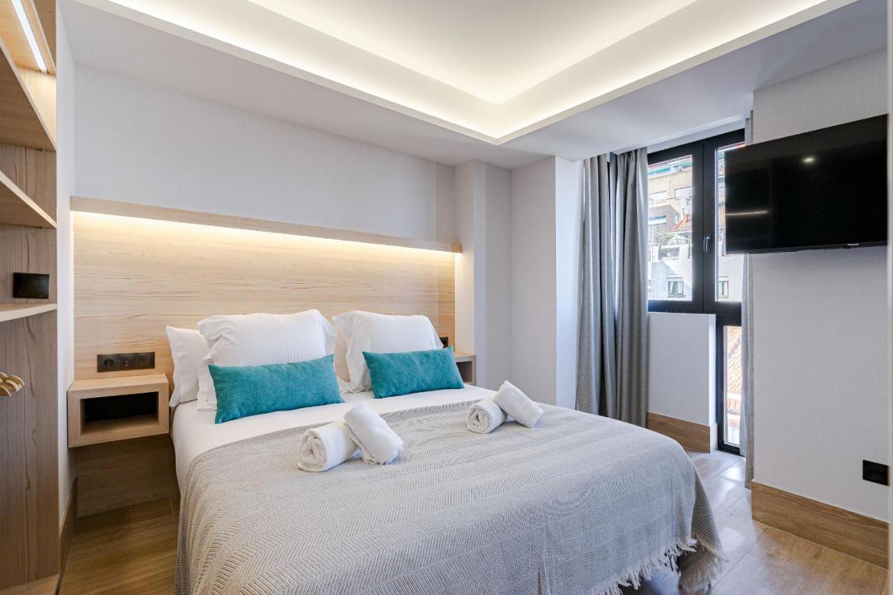 Feelathome Ventas Suites Madrid Exteriör bild